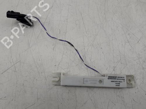 Antenne/Base RENAULT CAPTUR I (J5_, H5_) 0.9 TCe 90 (90 hp) 24375196
