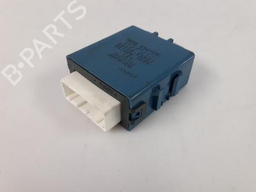 Used Electronic module TOYOTA YARIS (_P1_) 1.3 (NCP10, SCP12_) (86 hp) 22509196