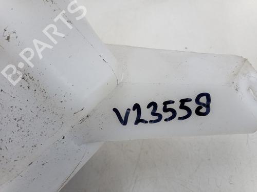 Windscreen washer tank TOYOTA YARIS (_P13_) 1.3 (NSP130_, NSP130) | BP29925359C113