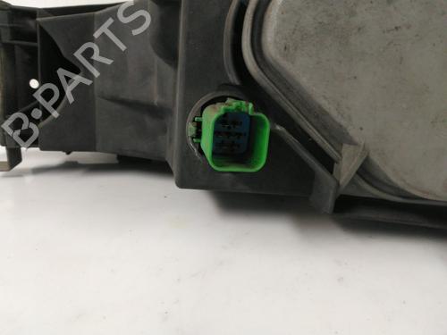 Right headlight FORD MONDEO II Turnier (BNP) 2.0 i | BP22464846C29 