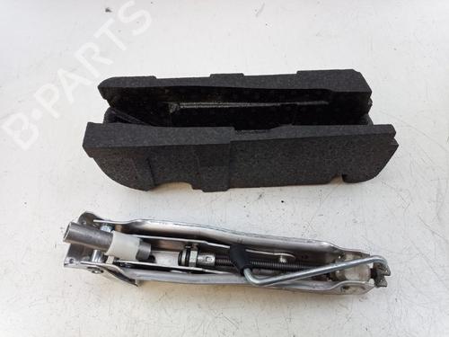 Used Jack Kit Jack Kit AUDI A2 (8Z0) 1.4 (75 hp) 33988993 33988993