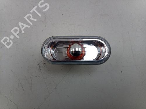 Used Right front indicator Right front indicator 31027344 31027344