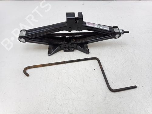 Reservehjul kit Reservehjul kit HYUNDAI ix35 (LM, EL, ELH) 2.0 (163 hp) 40263921 40263921