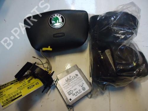 Airbag stuur SKODA OCTAVIA I (1U2) 1.6 (75 hp) 22460603