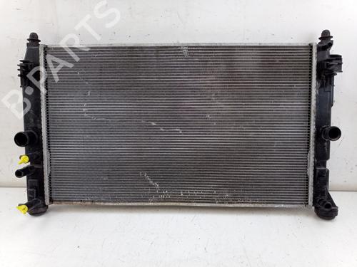 Used Water radiator Water radiator TOYOTA YARIS (_P21_, _PA1_, _PH1_) 1.5 Hybrid (MXPH10, MXPH11) (116 hp) 36651288 36651288