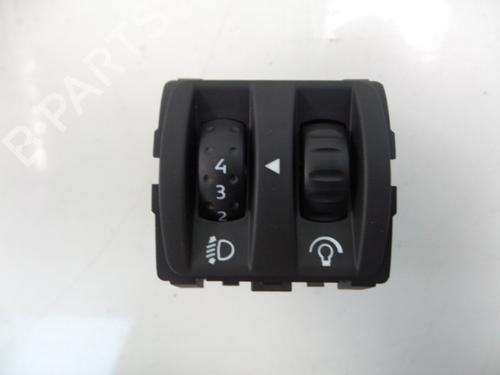 Used Switch RENAULT SCÉNIC III (JZ0/1_) 1.6 dCi (JZ00, JZ12) (130 hp) 22478784