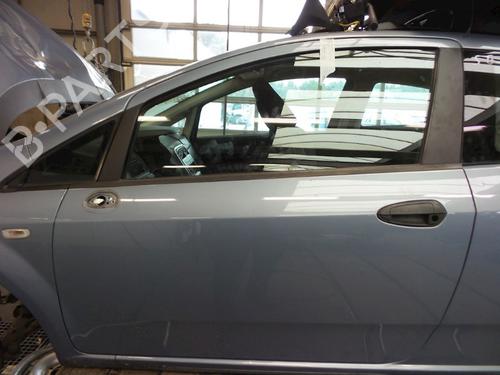 Used Left front door FIAT GRANDE PUNTO (199_) 1.2 (65 hp) 22486837