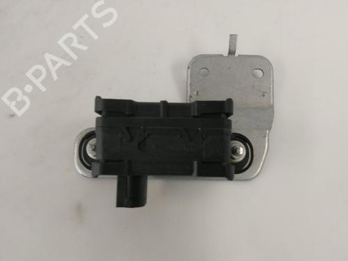 Used Electronic sensor VOLVO V70 II (285) 2.4 (140 hp) 25881670