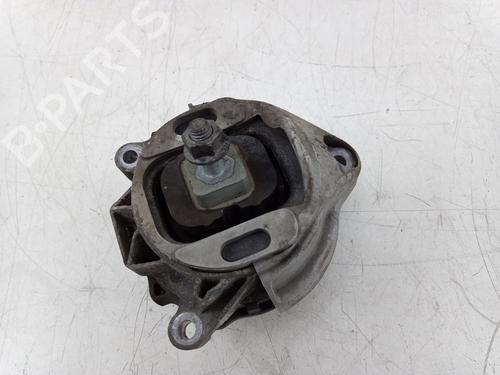 Support de moteur BMW 1 (F20) M 135 i xDrive (320 hp) 24375156