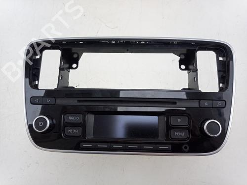 Used Radio VW UP! (121, 122, BL1, BL2, BL3, 123) 1.0 (75 hp) 30907639