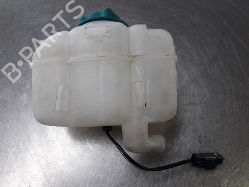 Used Expansion tank VOLVO XC90 I (275) D5 AWD (200 hp) 22470841