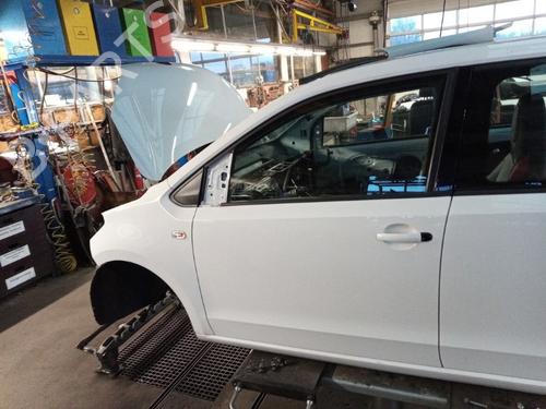 Used Left front door VW UP! (121, 122, BL1, BL2, BL3, 123) 1.0 (60 hp) 32330181