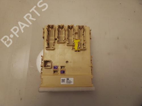 Used Fuse box TOYOTA AURIS Estate (_E18_) 1.8 Hybrid (ZWE186_, ZWE186R, ZWE186H) (136 hp) 22479673