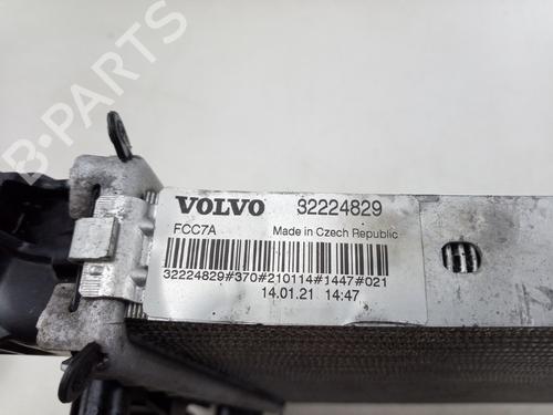 Køler VOLVO V60 II (225) T8 Plug-in Hybrid AWD | BP30131982M31