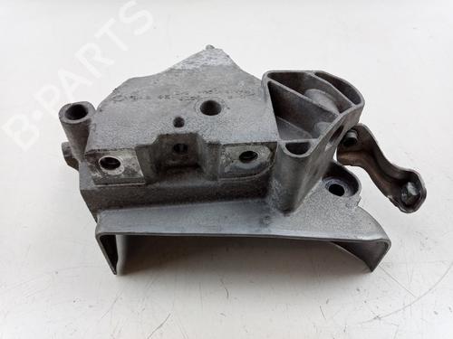 Used Engine mount VW GOLF VII (5G1, BQ1, BE1, BE2) 1.4 TSI (122 hp) 29460178