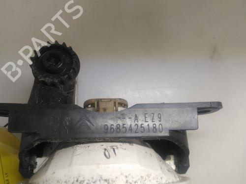 Right front fog light PEUGEOT 206+ (2L_, 2M_) 1.4 i (2LKFWA, 2MKFWA) | BP22482255C31