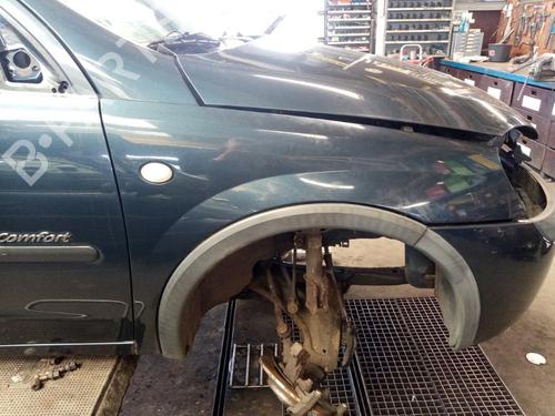 Used Right front fenders OPEL CORSA C (X01) 1.2 (F08, F68) (75 hp) 25040179