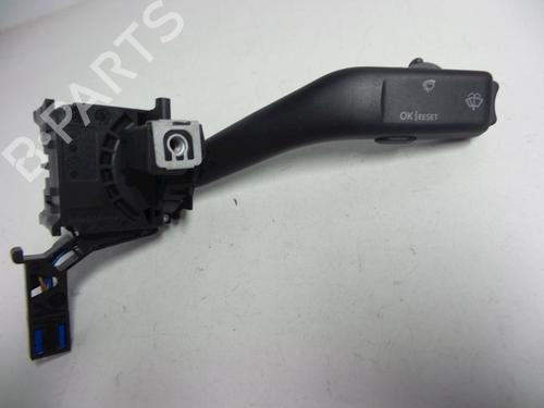 Used Steering column stalk SKODA OCTAVIA II (1Z3) 2.0 TDI 16V (140 hp) 22456962