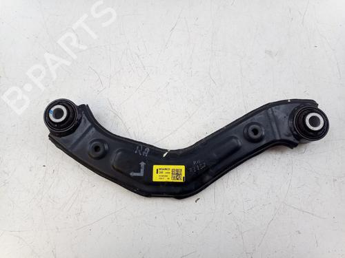 Used Right rear suspension arm Right rear suspension arm HYUNDAI SANTA FE V (MX5) 1.6 T-GDI PHEV HTRAC (253 hp) 33245413 33245413