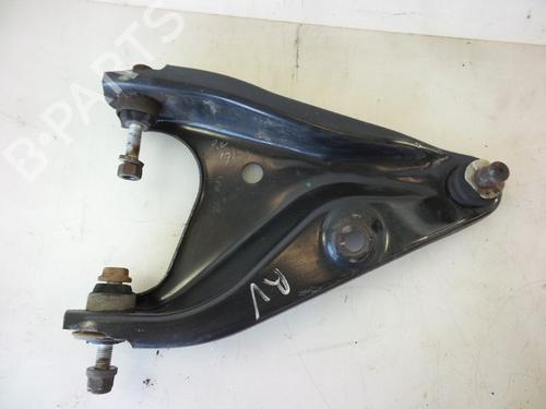 Used Right front suspension arm DACIA LOGAN MCV (KS_) 1.6 (KS0B, KS0D, KS0F) (87 hp) 22489608