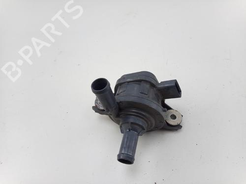 Used Auxiliary water pump TOYOTA YARIS (_P13_) 1.5 Hybrid (NHP130_) (101 hp) 28196718