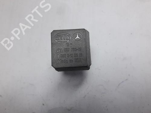 Used Electronic sensor MERCEDES-BENZ C-CLASS (W203) C 180 (203.035) (129 hp) 22498934
