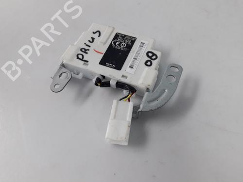 Elektronisk modul TOYOTA PRIUS Liftback (_W2_) 1.5 Hybrid (NHW20_, NHW20R) (112 hp) 22509634