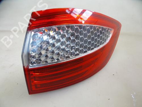 Used Right taillight FORD MONDEO IV Turnier (BA7) 2.0 TDCi (140 hp) 22488865