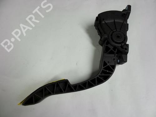 Pedal RENAULT TWINGO II (CN0_) 1.2 16V (CN04, CN0B) (75 hp) 22464461