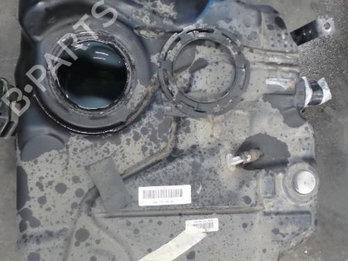 Used Fuel tank VOLVO V40 Hatchback (525) D2 (120 hp) 22487392