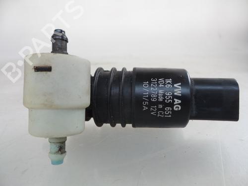 Sprinklervæskepumpe VW GOLF PLUS V (5M1, 521) 1.6 TDI (105 hp) 22478544
