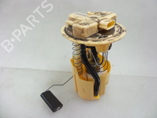 Used Fuel pump RENAULT CAPTUR I (J5_, H5_) 1.5 dCi 90 (J5N4, J5M5, J5MW, J5M6, J5AL, J5AJ) (90 hp) 22490561