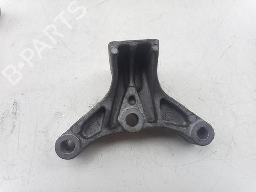 Used Gearbox mount VW UP! (121, 122, BL1, BL2, BL3, 123) 1.0 (75 hp) 31075754
