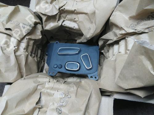 Switch LAND ROVER RANGE ROVER IV (L405) 4.4 SDV8 4x4 | BP22483755I30