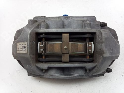 hjre-bremsekaliber-foran-tesla-model-3-5yj3-ev-awd-104462200e-2017-22989098 main image