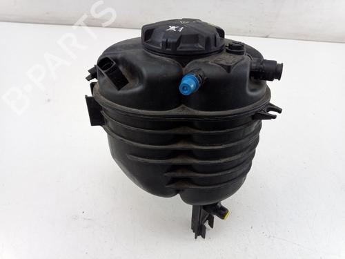 Ekspansjonstank Ekspansjonstank BMW 3 (G20, G80, G28) 330 i (258 hp) 39653250 39653250