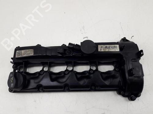 Used Valve cover MERCEDES-BENZ C-CLASS (W205) C 220 BlueTEC / d (205.002, 205.004) (170 hp) 30820289