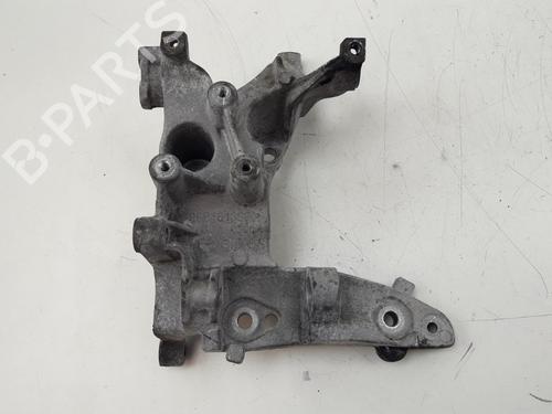 Used Support PEUGEOT 5008 (0U_, 0E_) 1.6 HDi (112 hp) 22498022