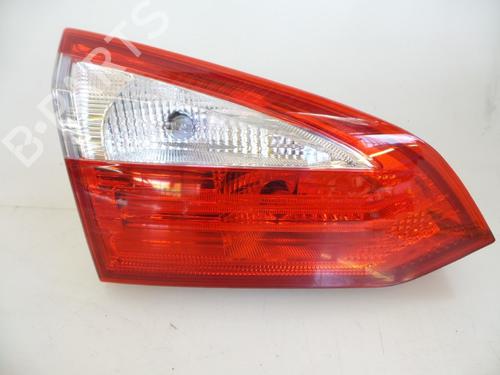 Used Left taillight FORD FOCUS III Turnier 1.6 TDCi ECOnetic (105 hp) 22477141