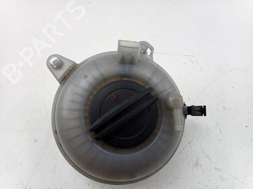 Used Expansion tank VW PASSAT B8 Variant (3G5, CB5) 2.0 TDI (150 hp) 29618979