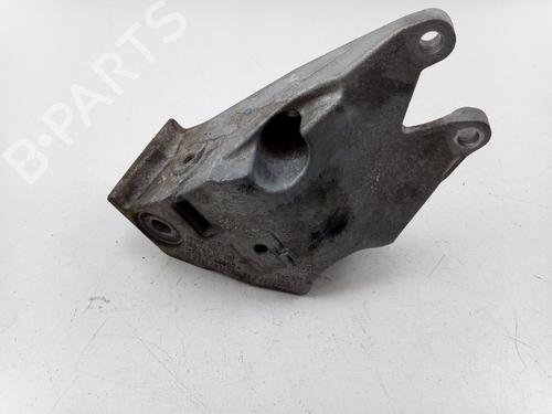 Used Engine mount Engine mount BMW 3 (G20, G80, G28) 330 i (258 hp) 39694225 39694225
