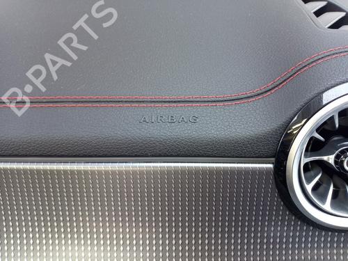 Instrumentbræt MERCEDES-BENZ EQA (H243) EQA 250+ (243.702) | BP30818118C46