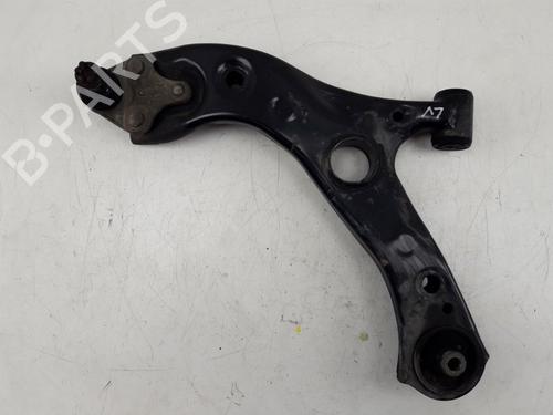 Used Left front suspension arm TOYOTA C-HR (_X1_) 1.8 Hybrid (ZYX10_, ZYX11_) (98 hp) 22502627