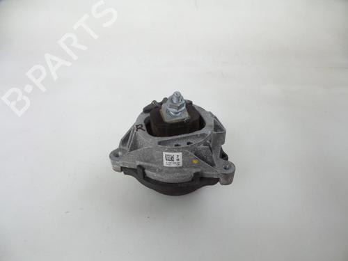 Used Engine mount BMW 1 (F20) 118 d (143 hp) 22484951