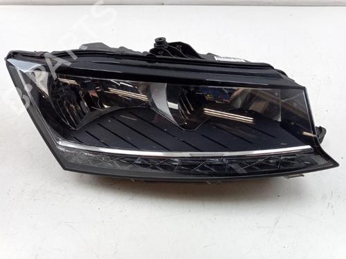 Used Right headlight SKODA FABIA III Estate (NJ5) 1.0 TSI (95 hp) 32174368