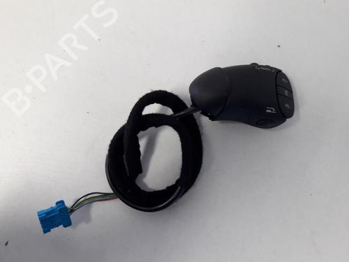 Used Steering wheel controls RENAULT KANGOO Express (FC0/1_) 1.5 dCi (61 hp) 22500125
