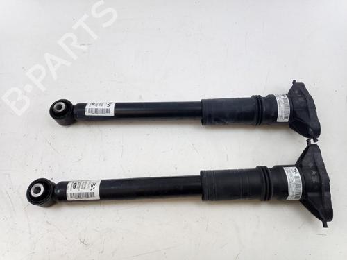 Used Right front shock absorber PEUGEOT 2008 II (UD_, US_, UY_, UJ_, UR_, UC_) e-2008 (UKZKXZ) (136 hp) 28707904