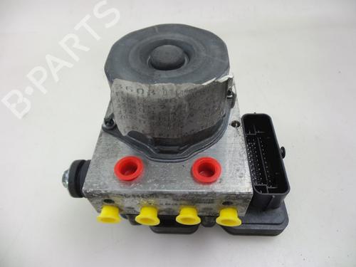 Used ABS pump RENAULT KADJAR (HA_, HL_) 1.2 TCe 130 (HLMR) (130 hp) 22484297