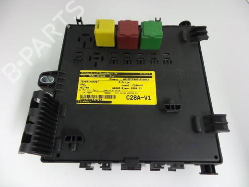Zekeringkast OPEL VECTRA C GTS (Z02) 1.9 CDTI (F68) (120 hp) 22455110