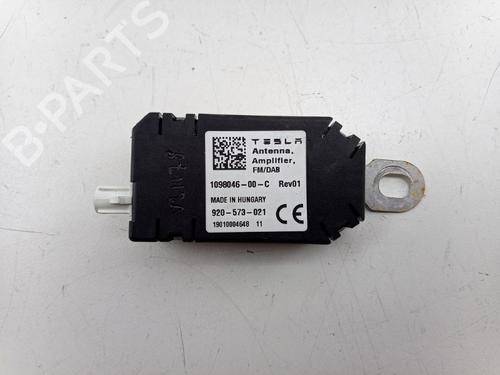 Used Electronic module TESLA MODEL 3 (5YJ3) EV AWD (351 hp) 23110834
